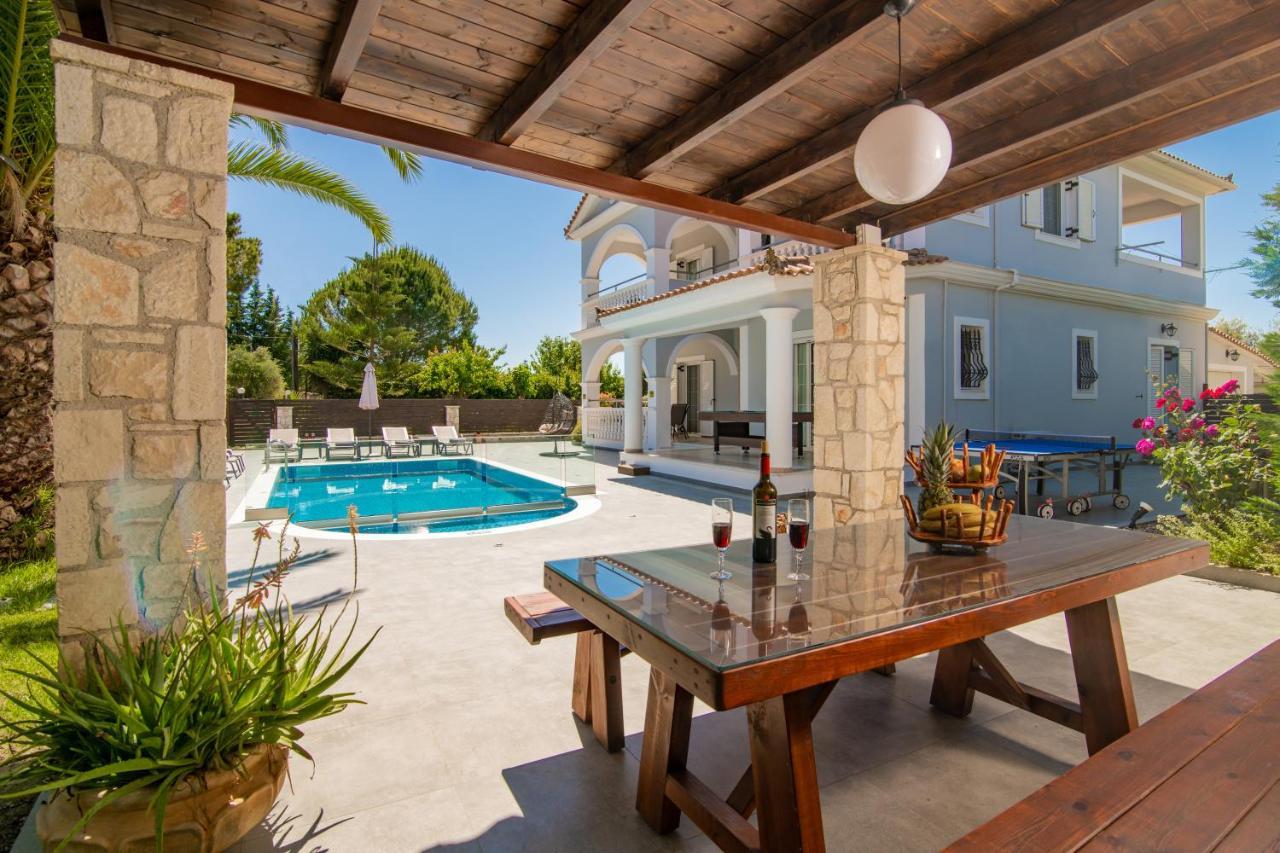 Luxury Villa Vanato & Pool Koukounaria ภายนอก รูปภาพ