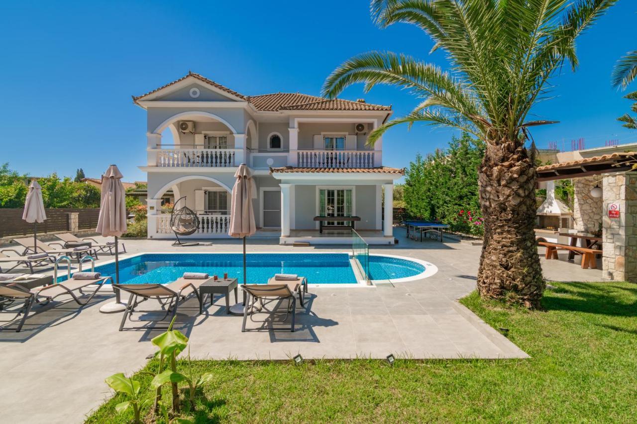 Luxury Villa Vanato & Pool Koukounaria ภายนอก รูปภาพ