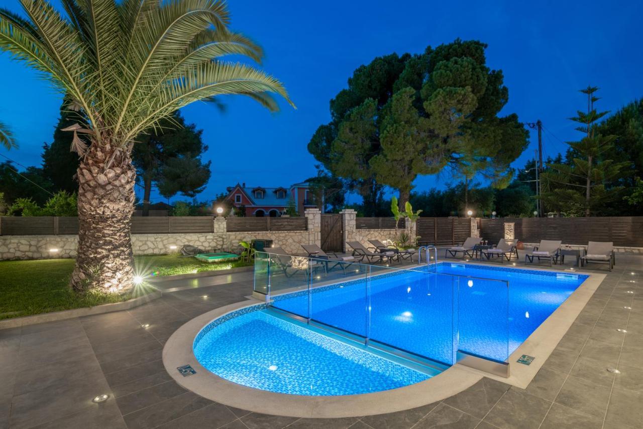 Luxury Villa Vanato & Pool Koukounaria ภายนอก รูปภาพ