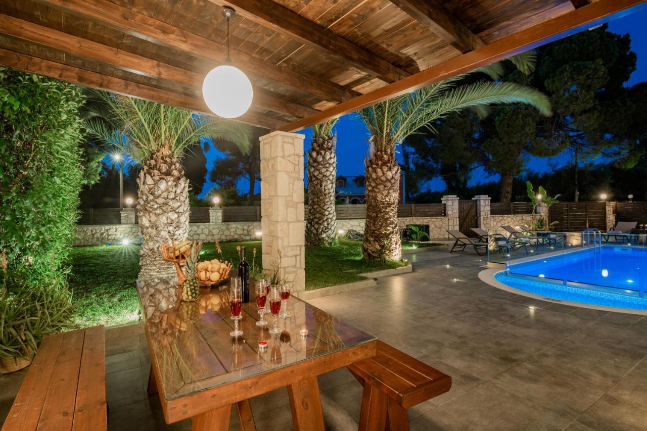 Luxury Villa Vanato & Pool Koukounaria ภายนอก รูปภาพ